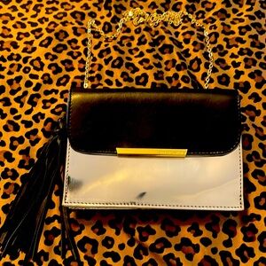 Vince Camuto Vany Crossbody